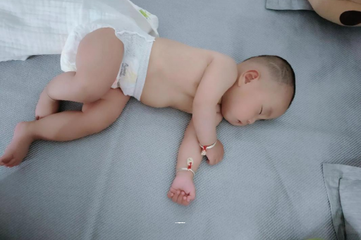 贵州三个月宝宝身高体重